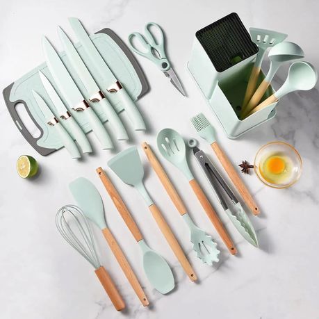 19 Piece Silicone Kitchen Set with Knives, Cutting Board and Storage Rack