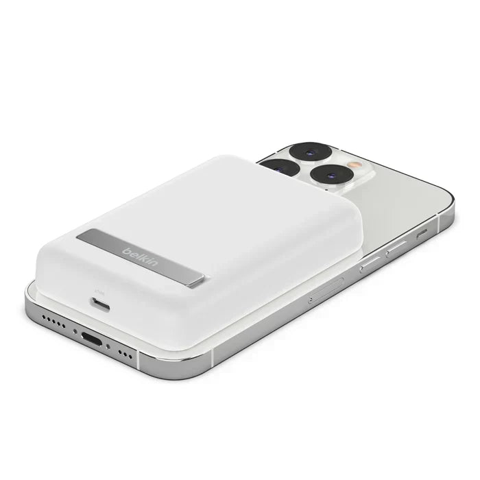 BELKIN BOOSTCHARGE Magnetic Wireless PowerBank 5000 Mah + Stand - For Apple iPhone 12/13/14 and Higher Models  - image 5